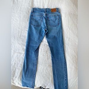 Levis 501S Cut-off Straight Leg Jean Size 27